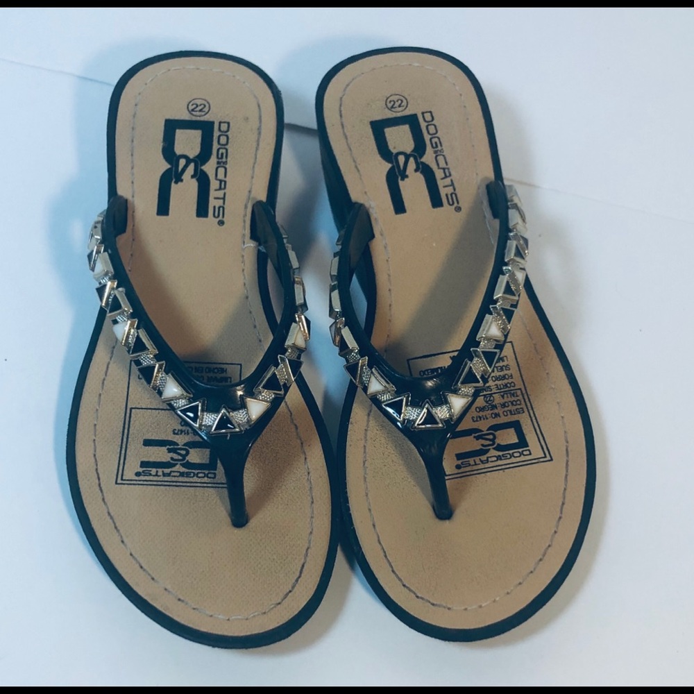 D&C Dog&Cats Sandals size 5